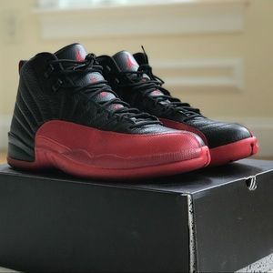 AIR JORDAN 12 “FLU GAME” (NIKE)